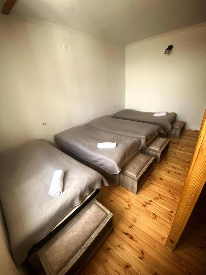 מסטיה Guesthouse Data מראה חיצוני תמונה