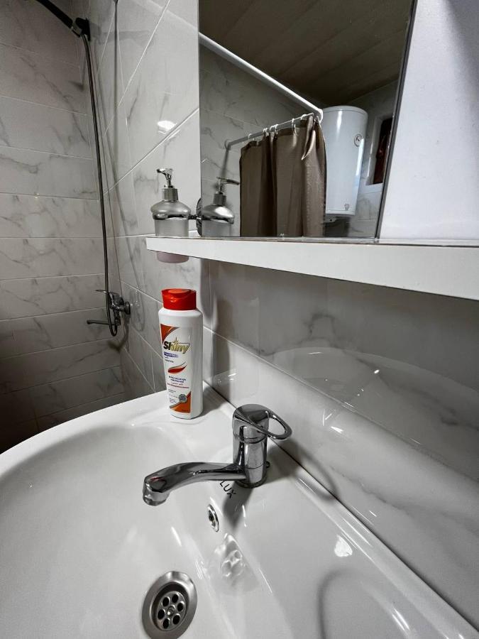 מסטיה Guesthouse Data מראה חיצוני תמונה