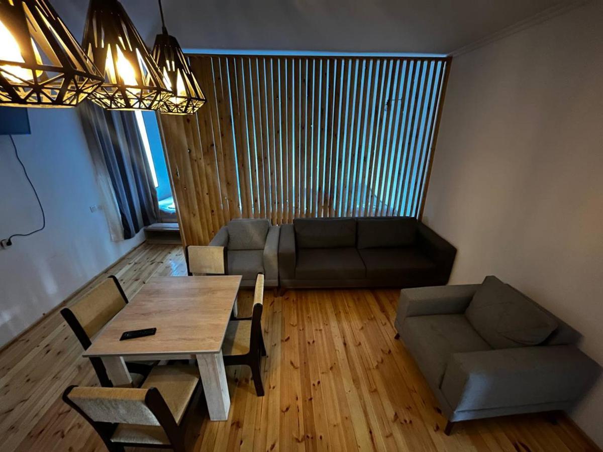מסטיה Guesthouse Data מראה חיצוני תמונה