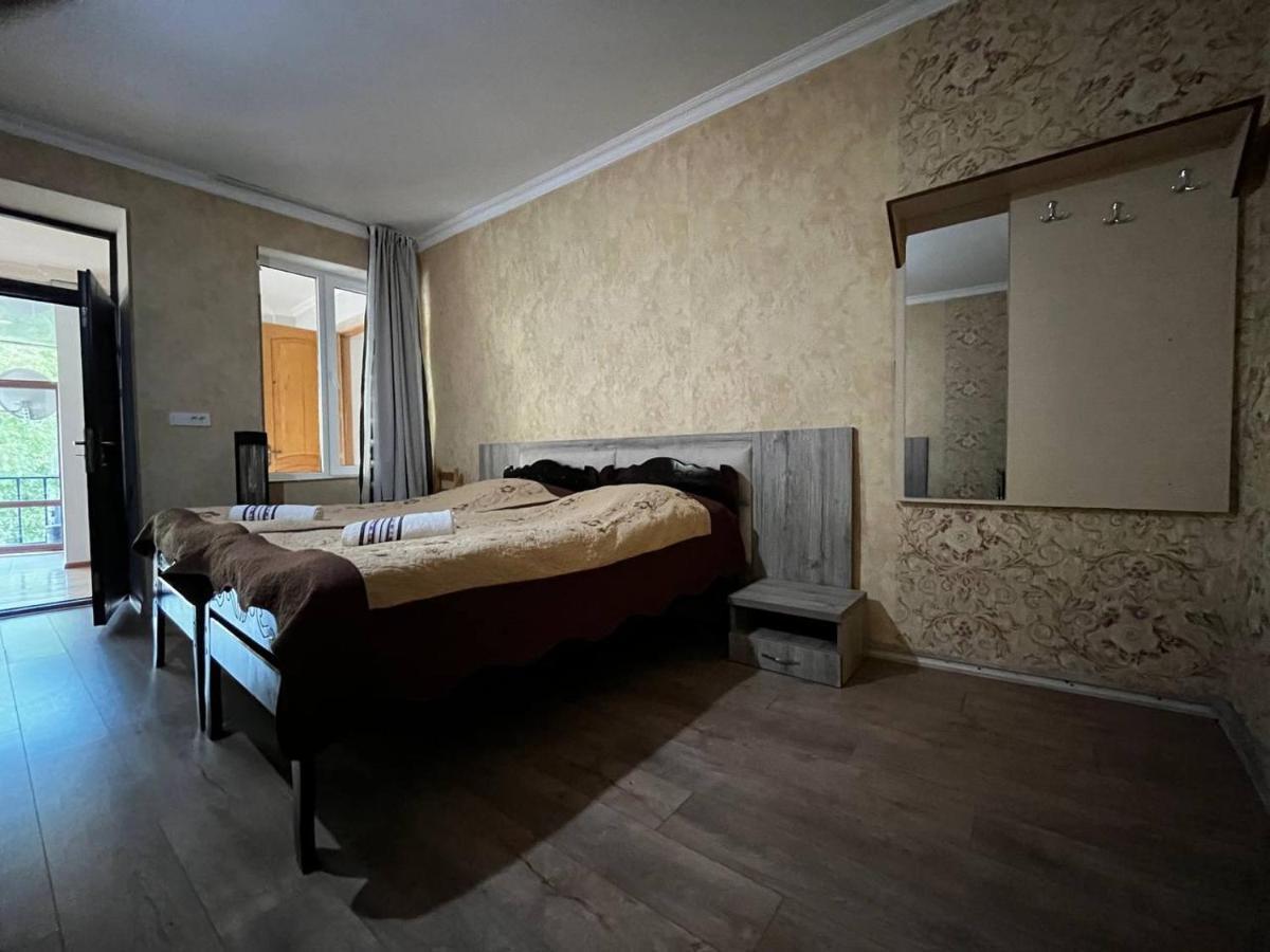 מסטיה Guesthouse Data מראה חיצוני תמונה