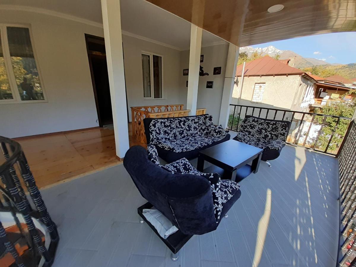 מסטיה Guesthouse Data מראה חיצוני תמונה